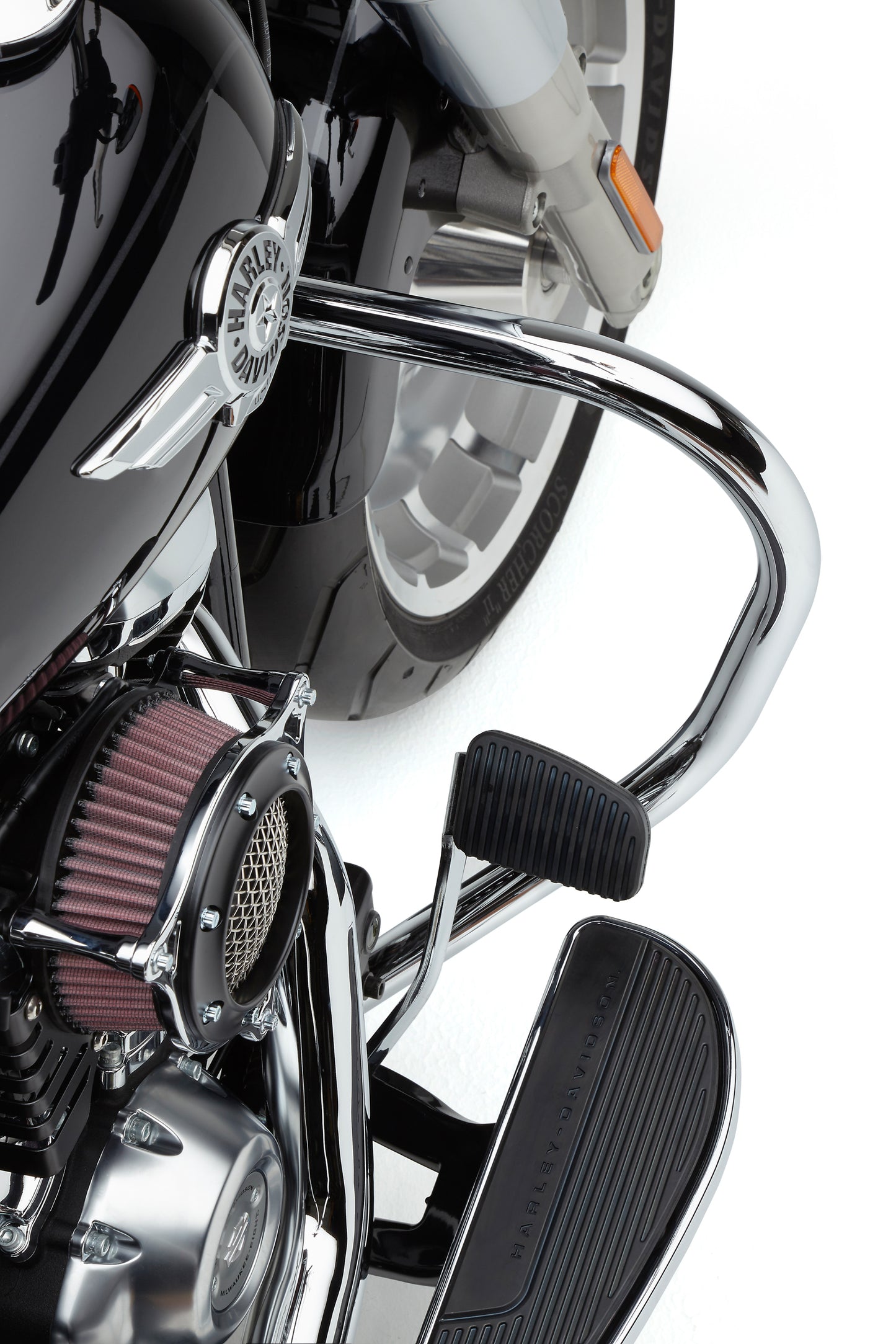 Freeway Bars 1.25" Chrome Flstc 00 17