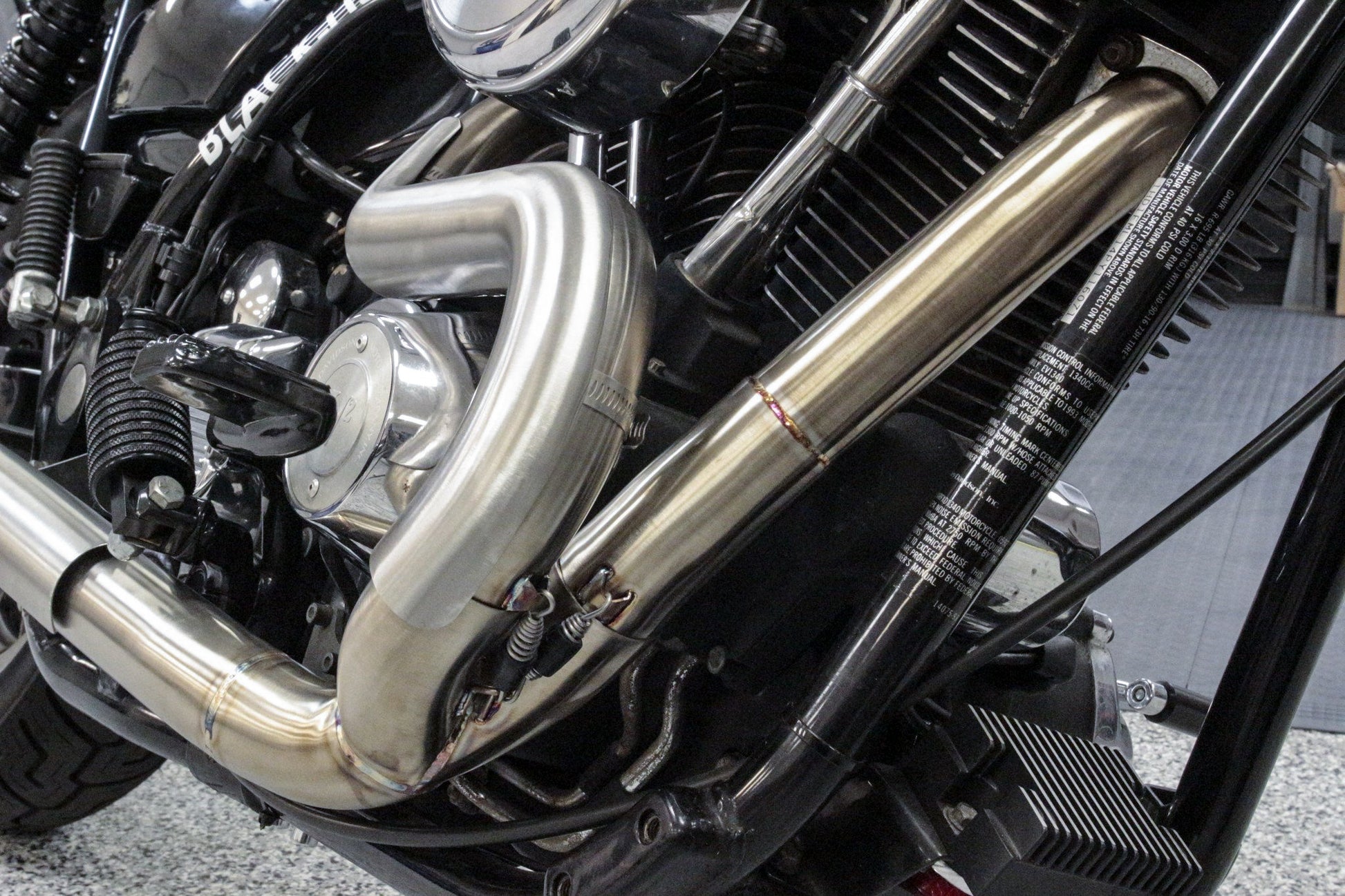 Comp S 2in1 Exhaust Fxr Brushed W/Cf End Cap